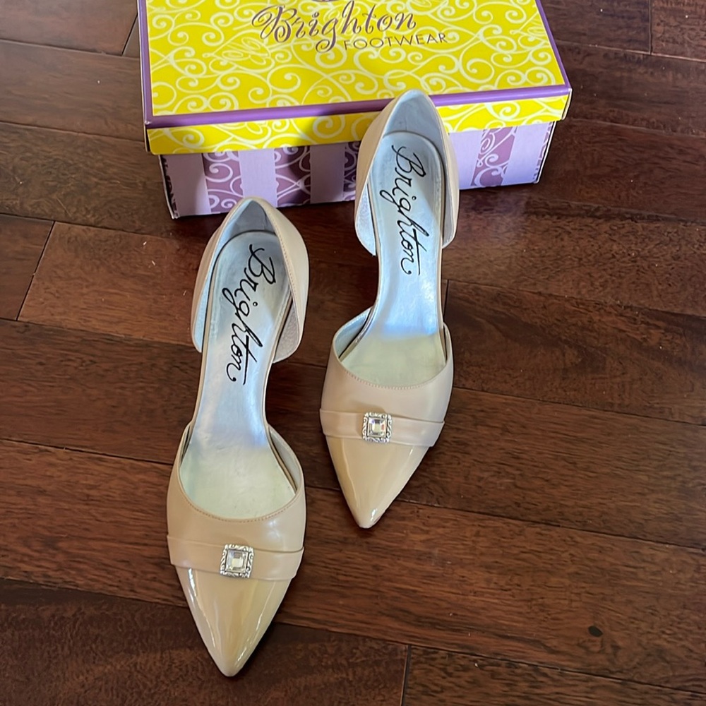 Brighton nude high heels. Size 10 M